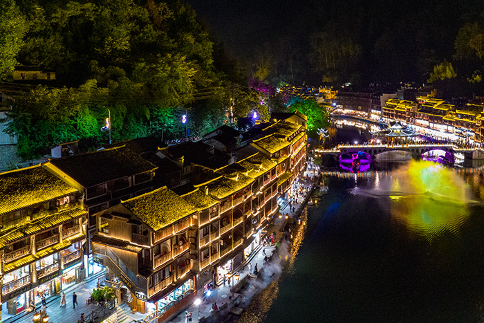 景區(qū)文旅燈光亮化